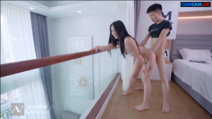 Ẹm gái trắng xinh lần đầu đi bán dâm sung sướng kích thích